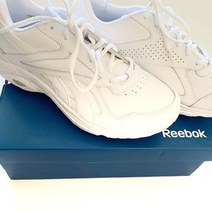 Reebok White Walk Ultra IV Wide D Sneakers